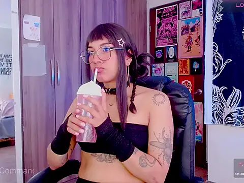 Snapshot of melissahowl chatting on September 8, 6:18 pm melissahowl online show from September 8, 6:18 pm