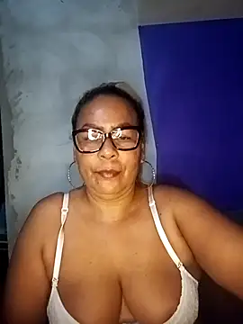 Snapshot of Afroditabichota chatting on October 14, 11:07 pm Afroditabichota online show from October 14, 11:07 pm