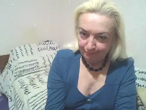 Snapshot of Meri798 chatting on September 26, 8:17 pm Meri798 online show from September 26, 8:17 pm