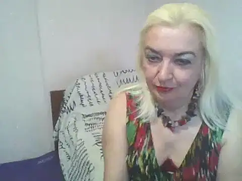 Snapshot of Meri798 chatting on October 9, 10:52 am Meri798 online show from October 9, 10:52 am