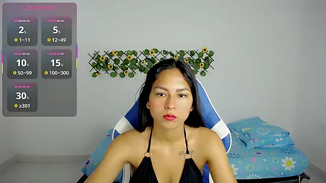 Emma-mae online show from January 8, 11:14 am