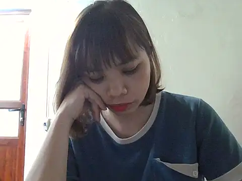 Angela-Eira online show from October 21, 6:50 am