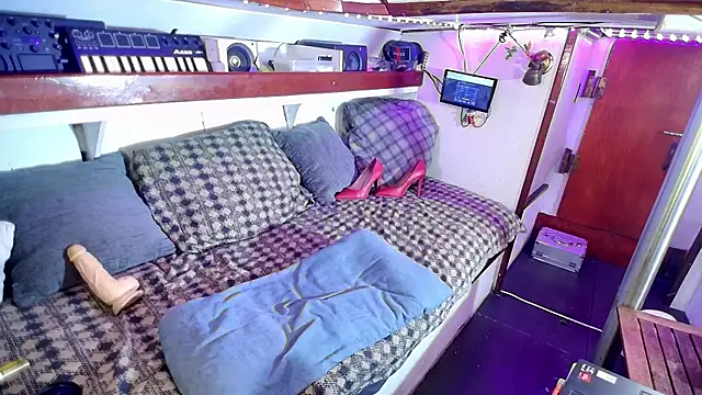 Honeykiss23 online show from November 5, 7:52 pm