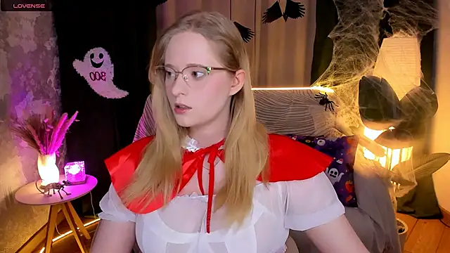 Aemilia  online show from October 29, 5:56 am