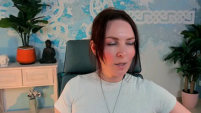 VandaRossi online show from September 15, 11:07 am