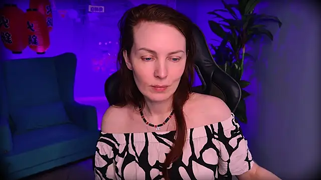 VandaRossi online show from October 13, 11:02 am