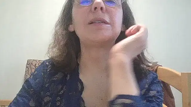 HollyJewel online show from March 12, 2:20 pm