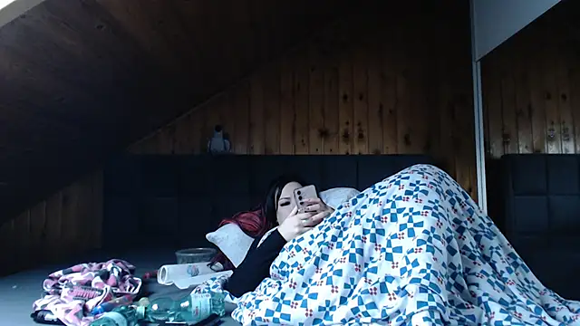 BoeseMoni1998 online show from October 28, 2:34 pm