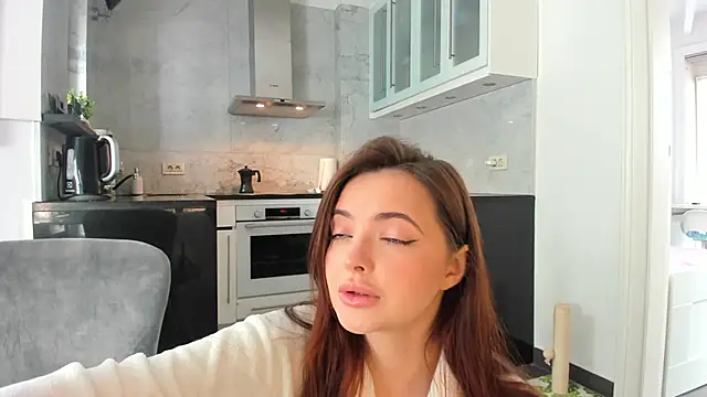 GoodGirll2133 online show from November 12, 11:52 am