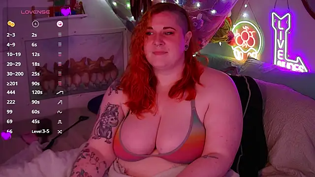 opalreigning online show from April 17, 8:16 am