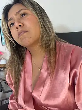 AriannaTorres online show from April 13, 6:30 pm