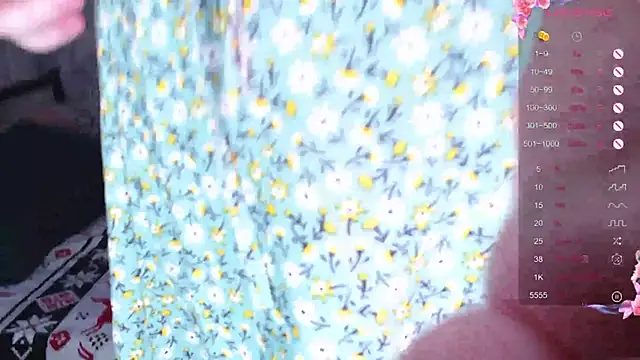 Estelle Hicks online show from February 2, 6:40 pm