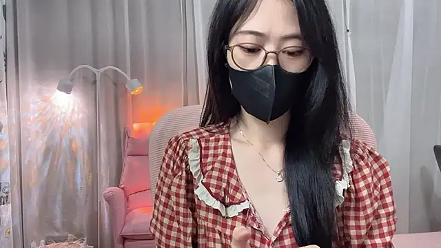  minji bae online show from April 16, 5:34 pm