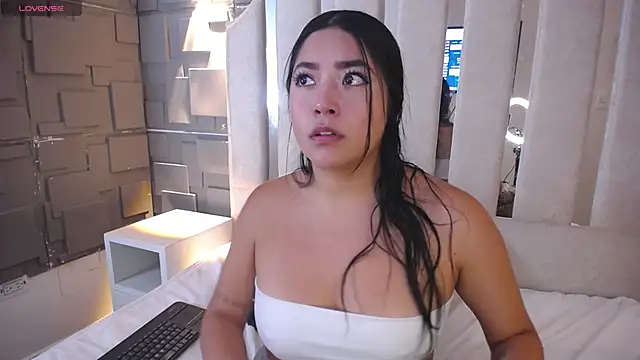 Susy thomson online show from April 16, 9:39 pm