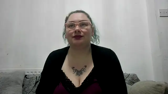 Bustycurves online show from March 15, 1:51 am