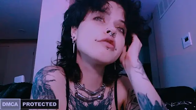 NaughtyLittleFox online show from February 27, 4:45 am