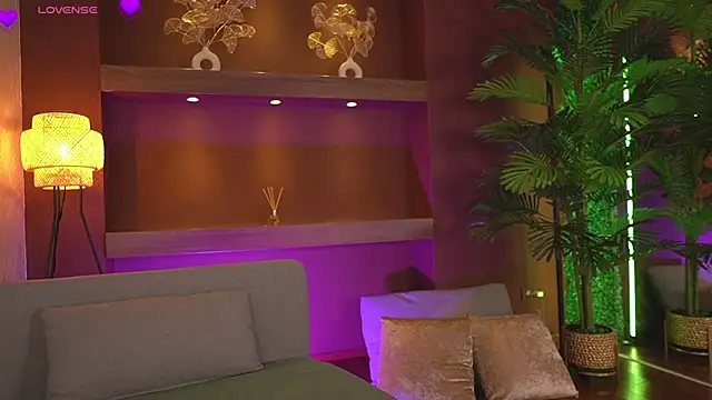 JustinneJade online show from January 7, 5:33 am