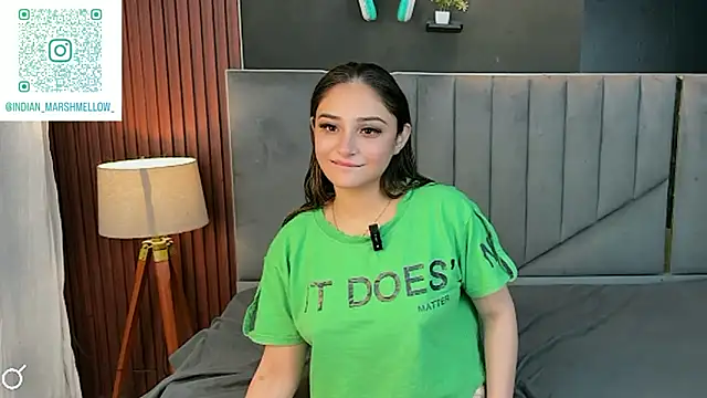 demieliss online show from September 30, 6:13 pm