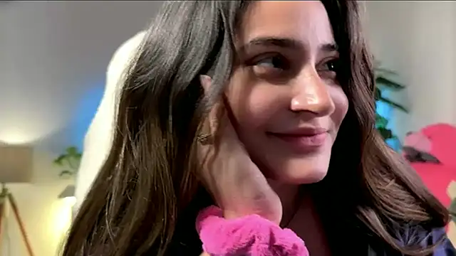 demieliss online show from February 5, 3:09 am