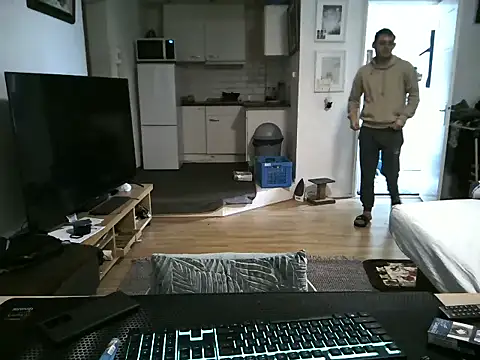 mihaimichael online show from March 27, 12:06 pm