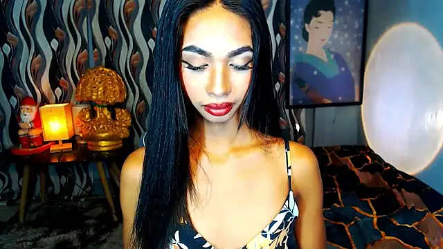 PrettyLatiina online show from October 25, 4:20 am