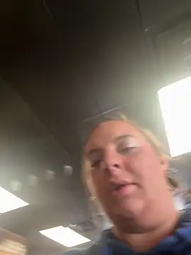 lairarose online show from October 24, 4:14 pm