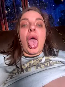 lairarose online show from December 14, 8:03 pm