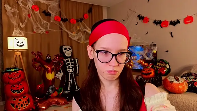 BettyBrowni online show from October 29, 4:42 pm