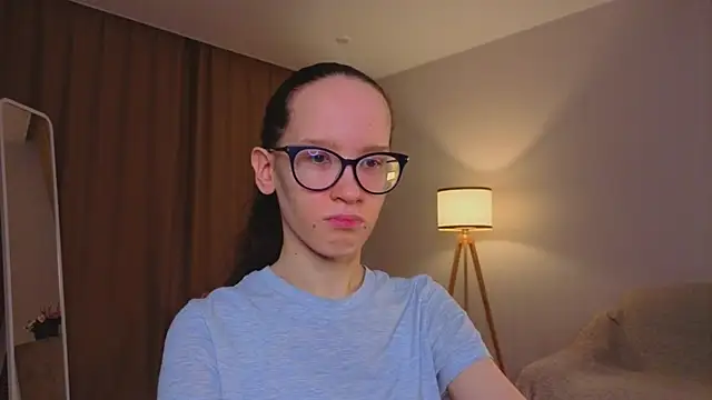 BettyBrowni online show from March 26, 4:09 pm