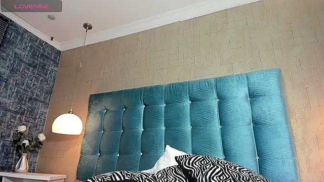 Paola  23 online show from November 26, 9:05 pm