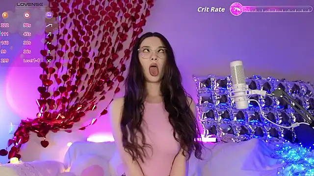 AokiAnna online show from February 12, 9:33 am