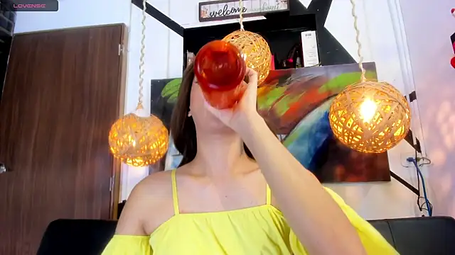 victoria aleia  online show from November 26, 10:44 pm