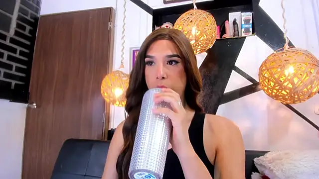 victoria aleia  online show from January 15, 12:49 am