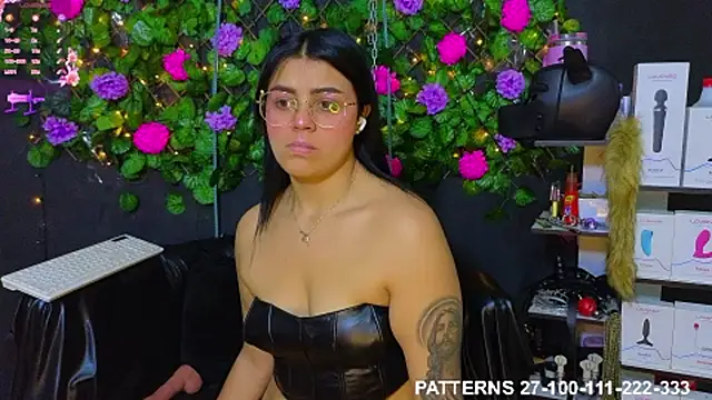 Sweett Mollyy online show from March 28, 11:36 pm