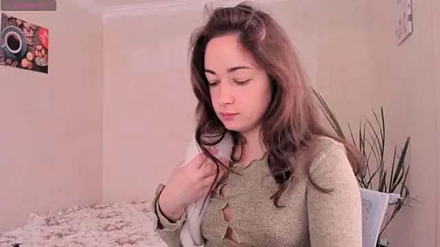 Snapshot of cClandesTina chatting on October 6, 8:09 am cClandesTina online show from October 6, 8:09 am