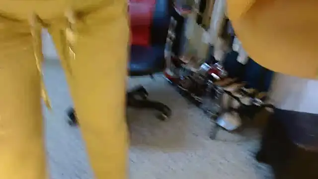 Samantabrown  online show from March 21, 11:15 am