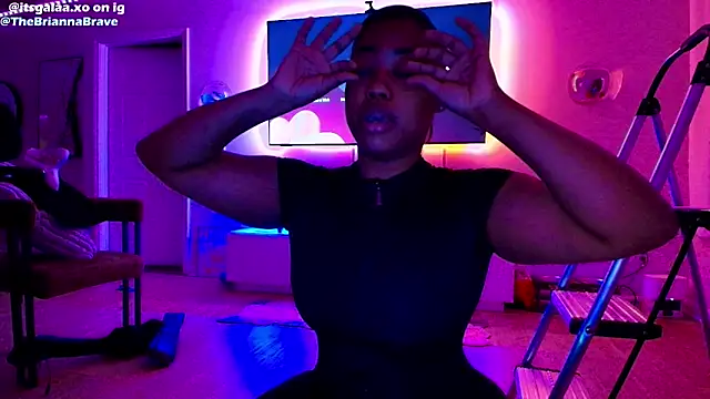 BriannaBrave online show from March 20, 1:32 am