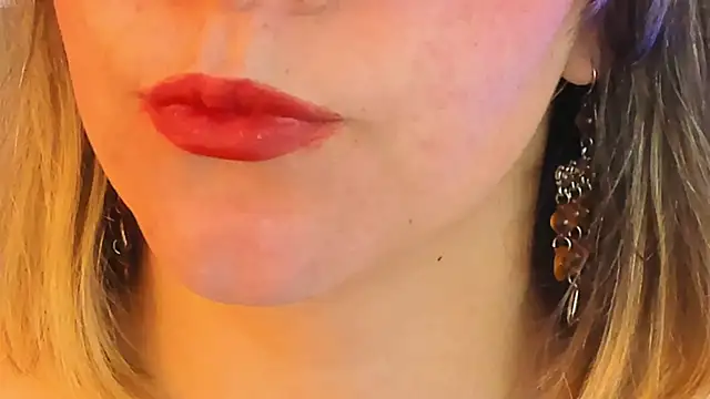 Snapshot of Chanelll_Taylorr_ chatting on September 29, 12:21 pm Chanelll Taylorr online show from September 29, 12:21 pm