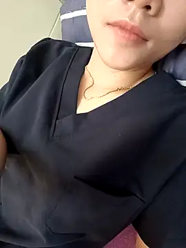 2 sex online show from April 3, 4:21 am