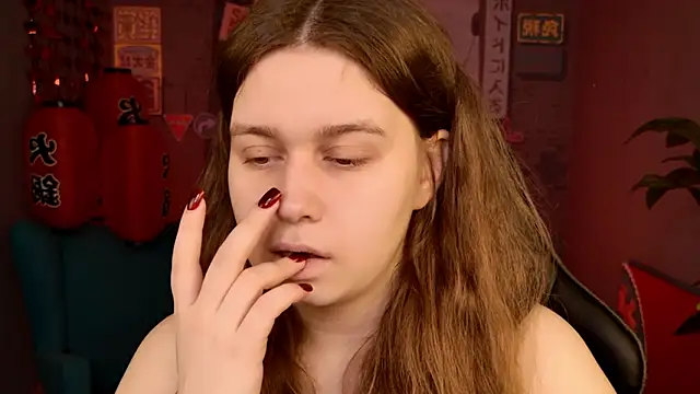 FioraMarmoris online show from March 13, 5:31 am