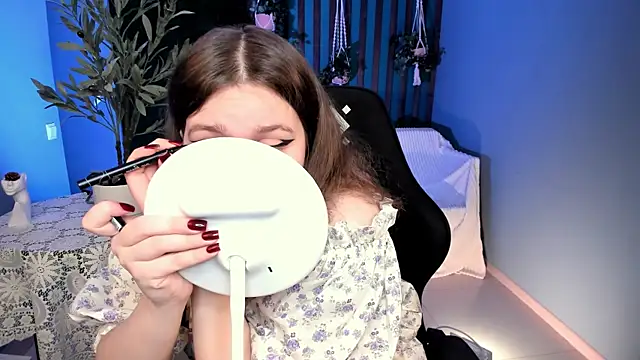 FioraMarmoris online show from March 14, 5:41 am