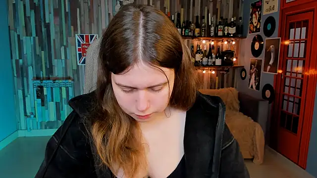 FioraMarmoris online show from January 17, 5:37 am