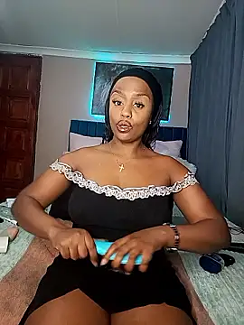 Queen-Chocolate online show from January 7, 8:45 pm