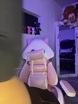 KittyRous online show from March 1, 7:30 am