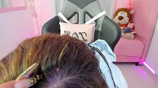 zoesullivan online show from September 26, 10:57 am