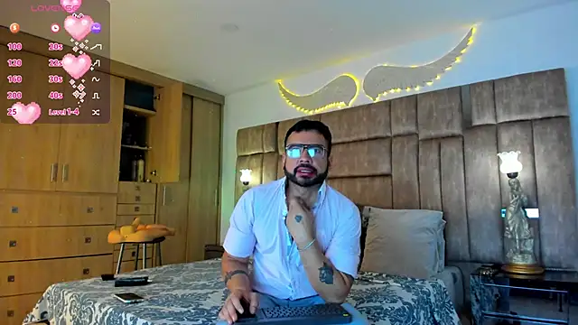 petterwilly1 online show from May 30, 3:31 pm