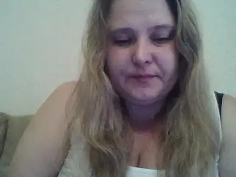 ParisMimi online show from March 25, 2:20 pm