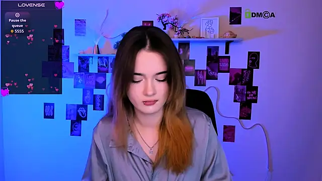 liana kisses online show from February 28, 8:30 pm