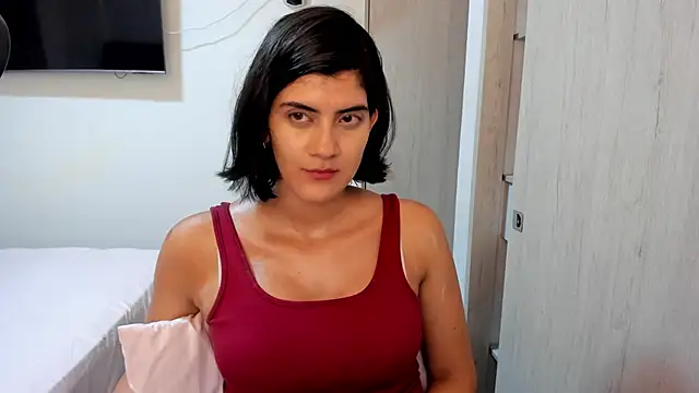 misstoya online show from February 13, 11:39 pm