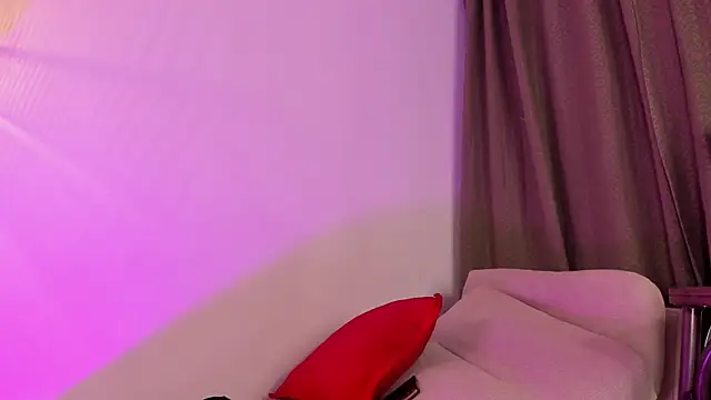 ChloeConnorr online show from September 15, 10:01 am